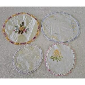 Vintage Linen Doilies Set of 4 White Ivory Embroidered‎ Cottage Round Tabletop